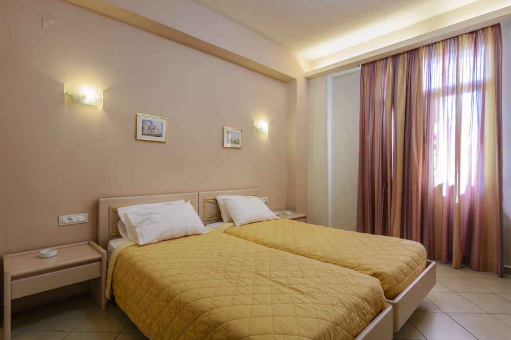Classic Double Room - Photo 3