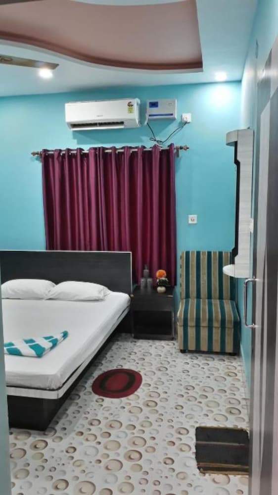 Deluxe Double Room, Balcony (AC) photo 3