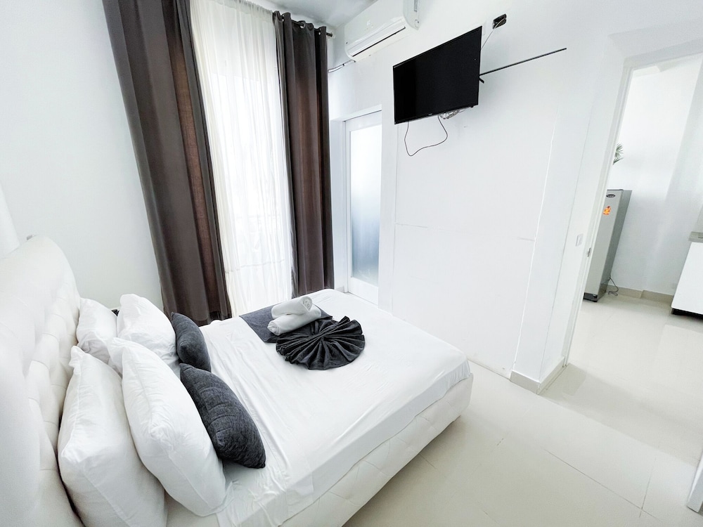 Junior Suite, City View