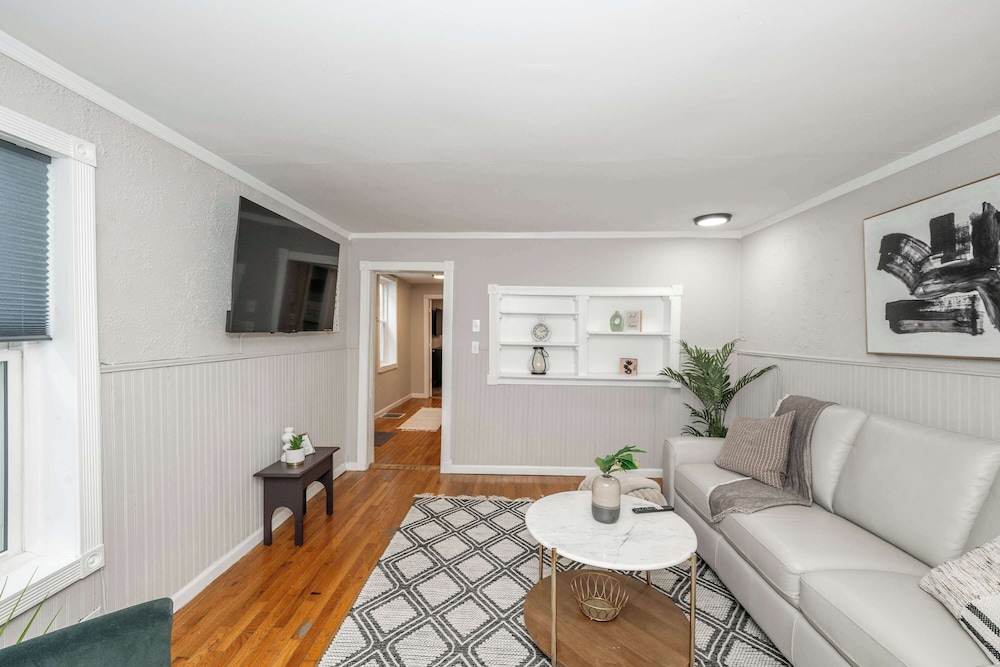 House, Multiple Beds, Balcony, Garden View photo 1