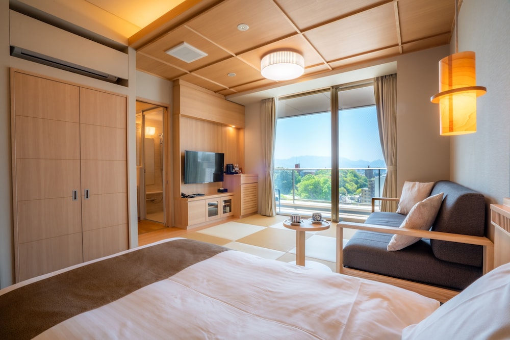 Superior Twin Room, Balcony - Photo 1