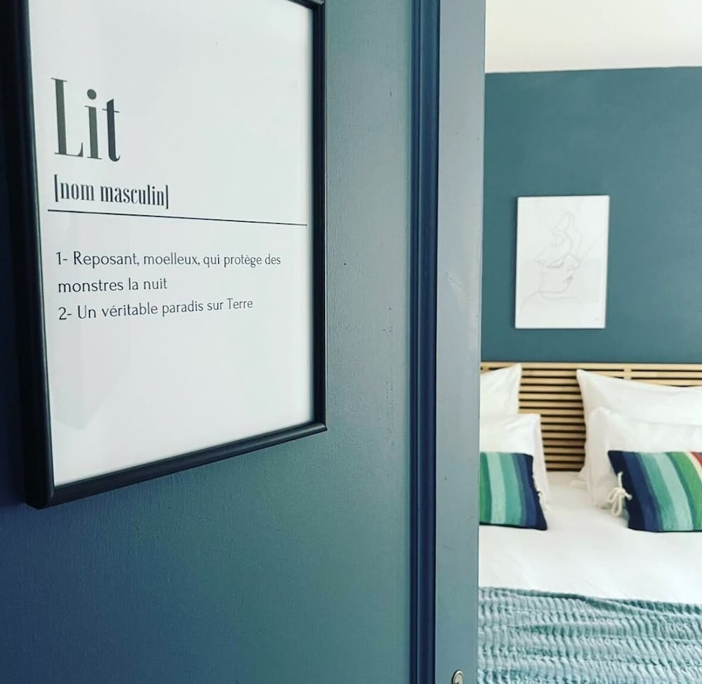 Standard Suite, Private Bathroom, Garden View