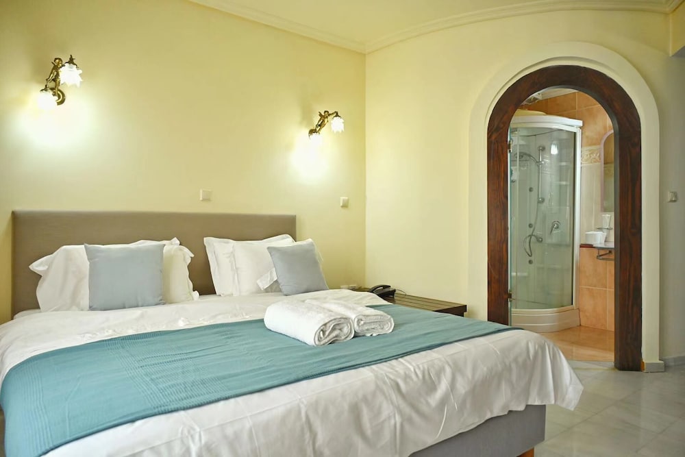 Deluxe Studio Suite