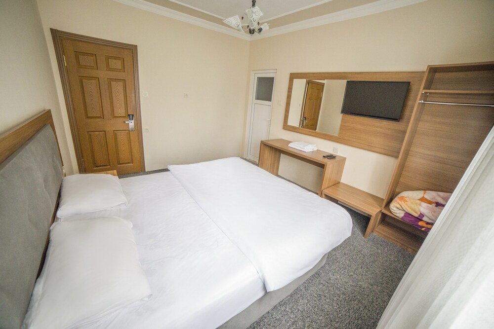 Economy Double or Twin Room, 1 Bedroom photo 1