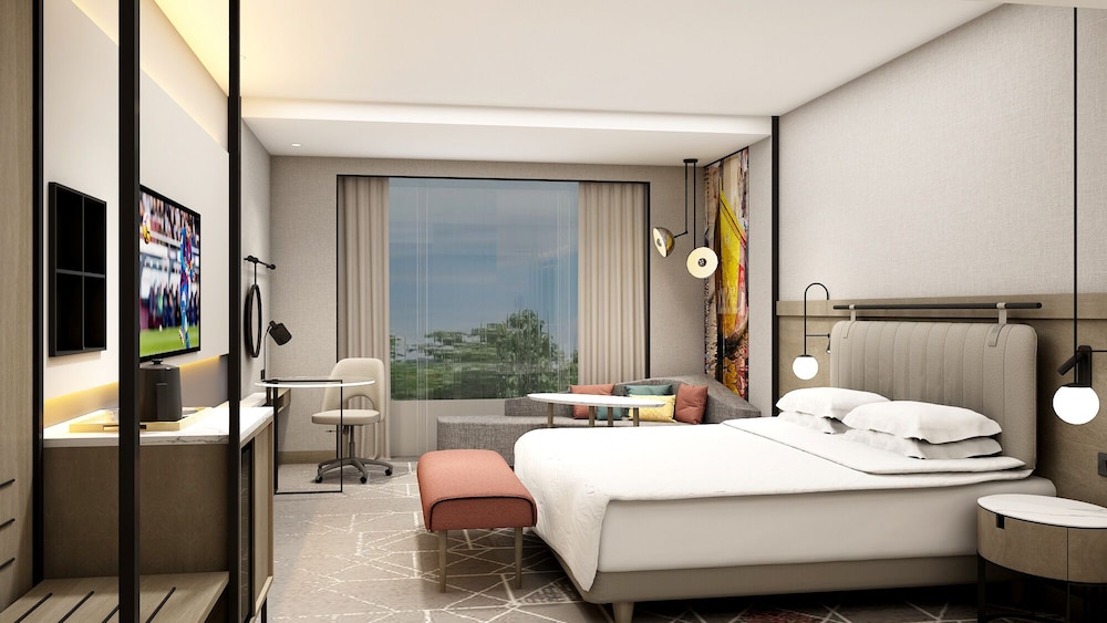 1 King Bed, Club Floor, Club Lounge Access, Non-Smoking photo 3