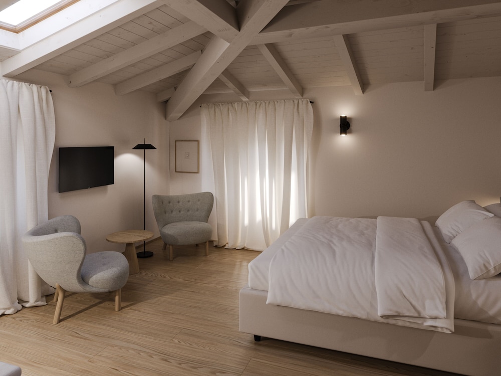 Double or Twin Room (Attic) photo 1