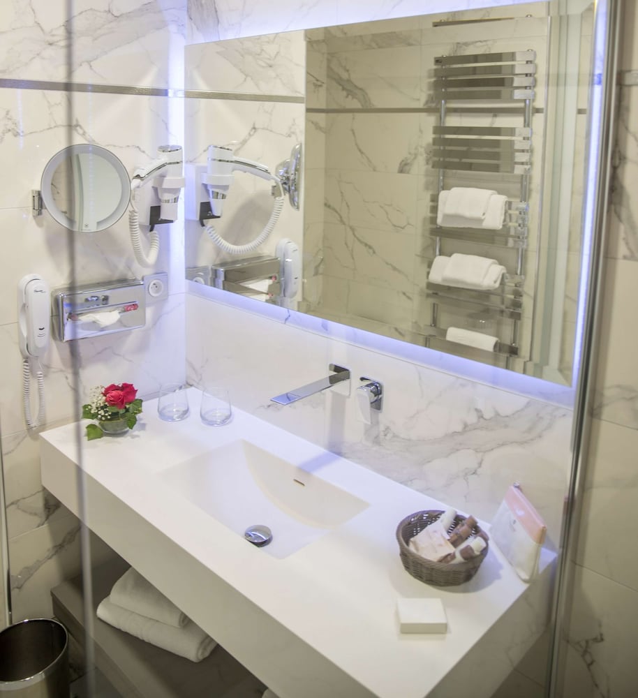 Superior Room, 1 Double Bed, Non Smoking - Photo 6