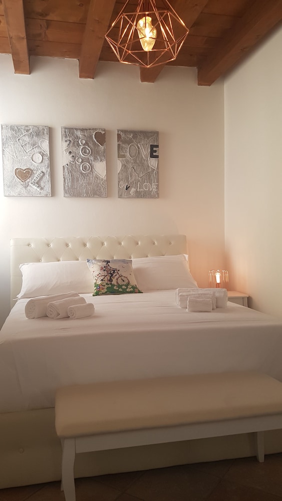 Superior Triple Room photo 2