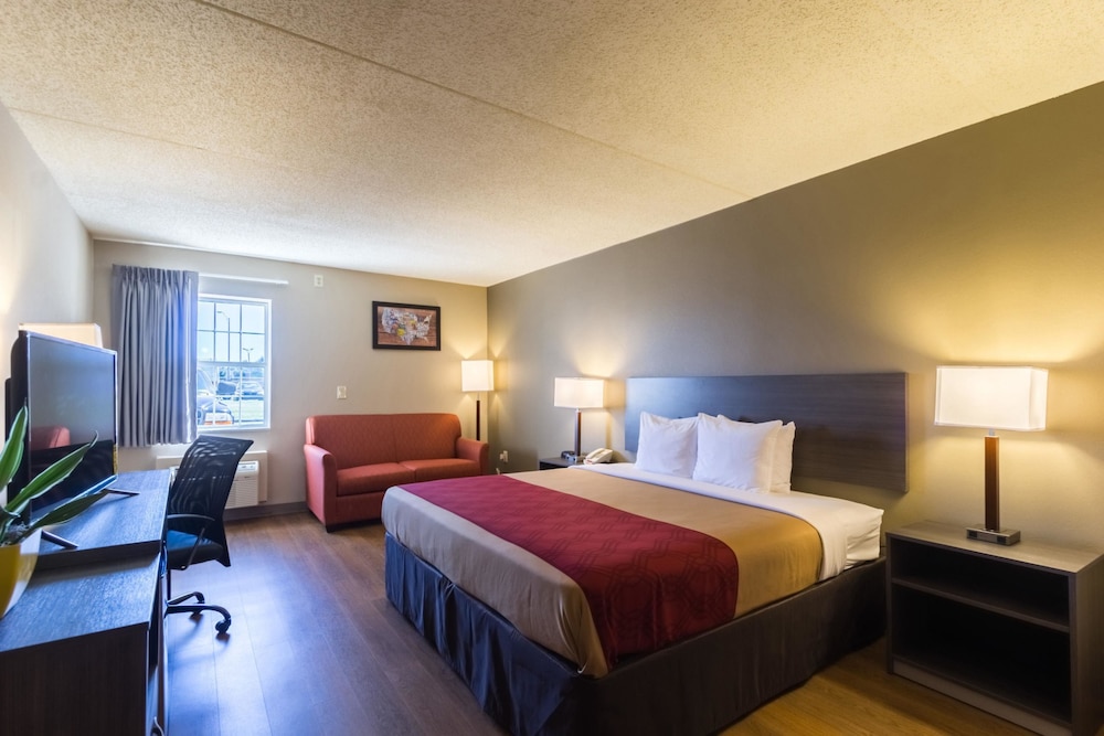 Standard Room, 2 Queen Beds, Non Smoking - Photo 2