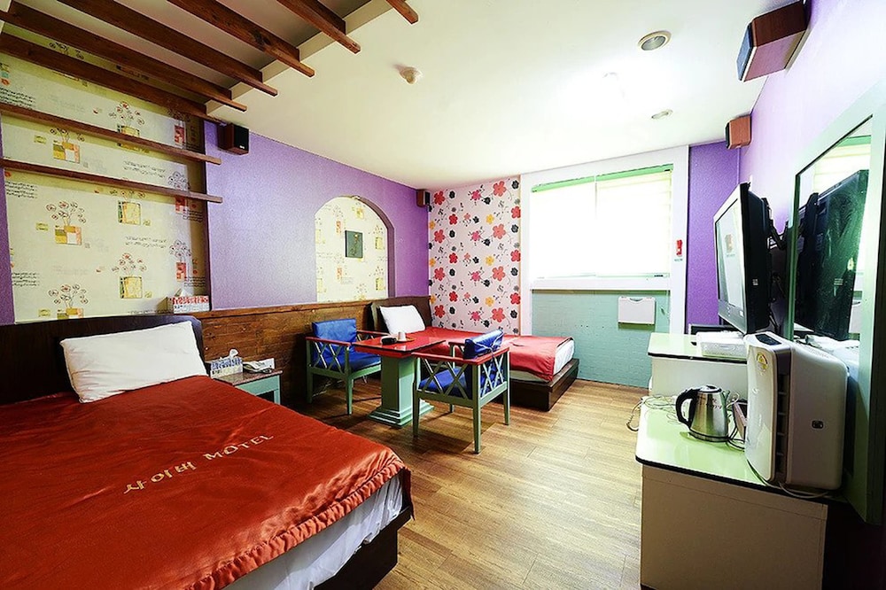 Twin Room, 2 Twin Beds photo 3