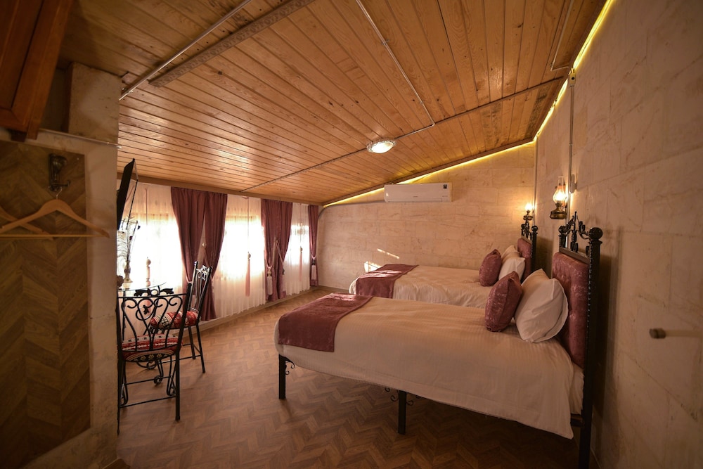 Triple Room (Karayilan) photo 1