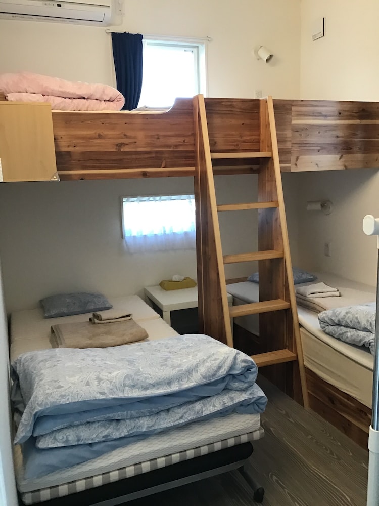 Bunk bed style Twin Room, Non Smoking - Photo 11