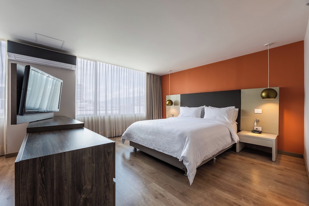 Suite, 1 Queen Bed - Photo 7