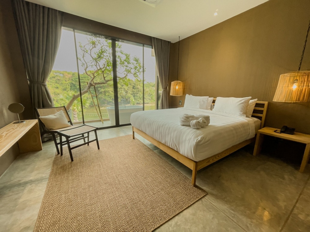 Deluxe Double Room, Non Smoking, River View photo 1