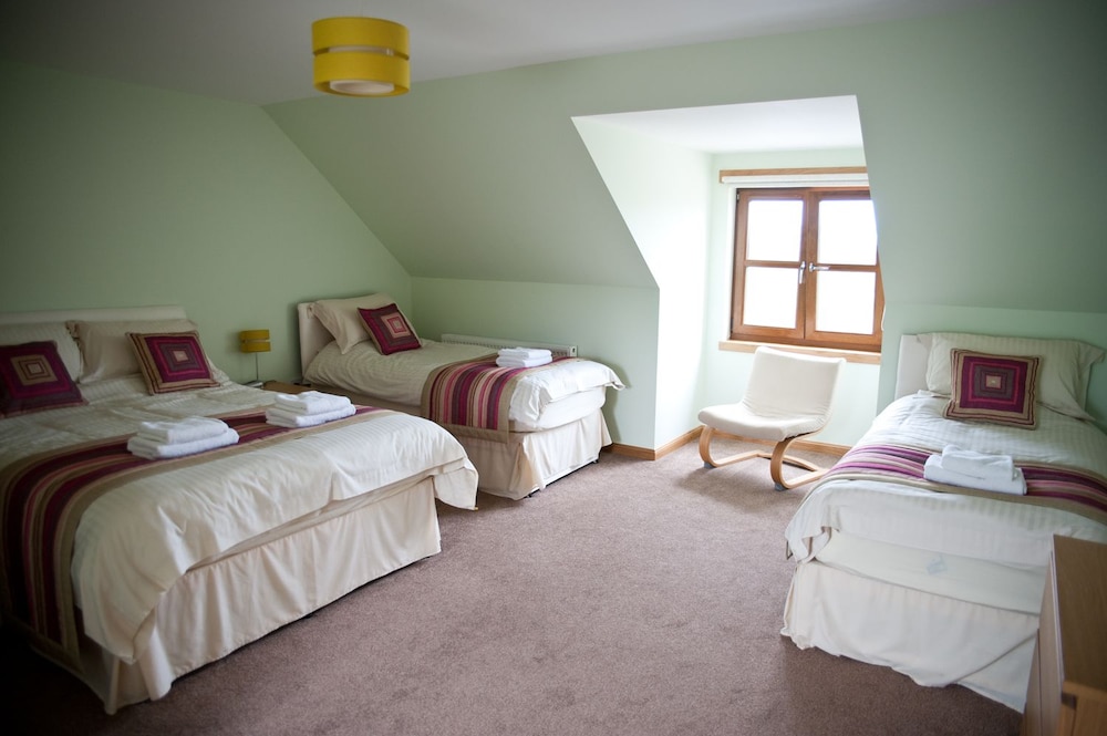 Quadruple Room (Room 5) photo 1