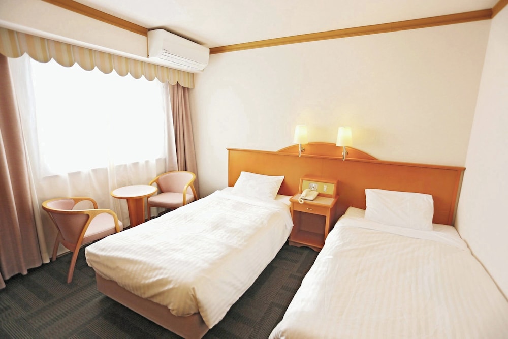 Twin Room A, Non Smoking, High Floor - Photo 1