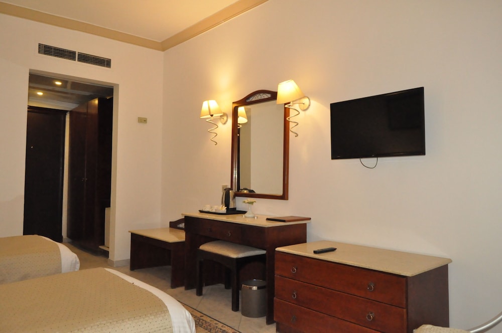 Standard Double Room, 1 Bedroom - Photo 7