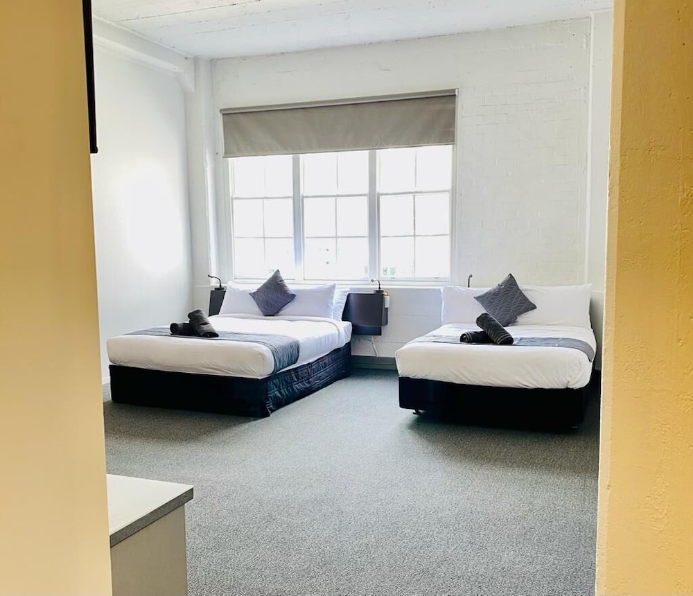 Basic Studio, Multiple Beds, Non Smoking
