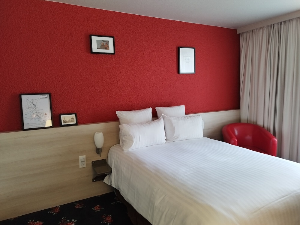 Classic Room, 1 Queen Bed, Non Smoking - Photo 2