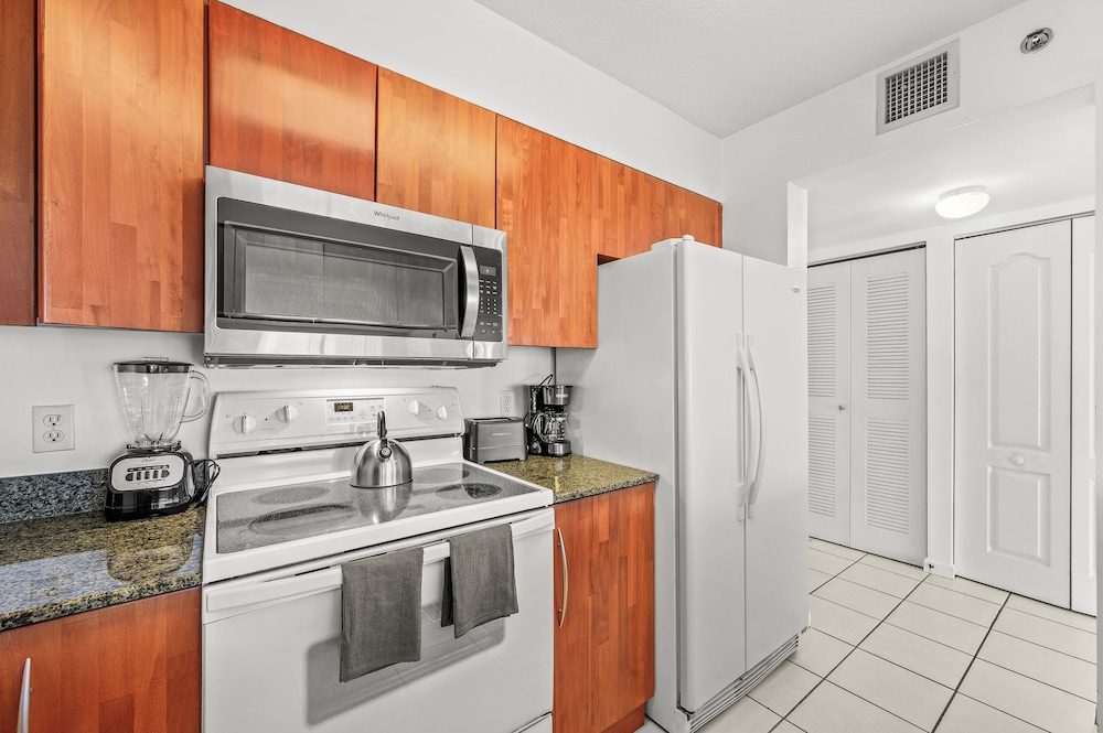Condo, 1 Bedroom, Balcony, Ocean View photo 3