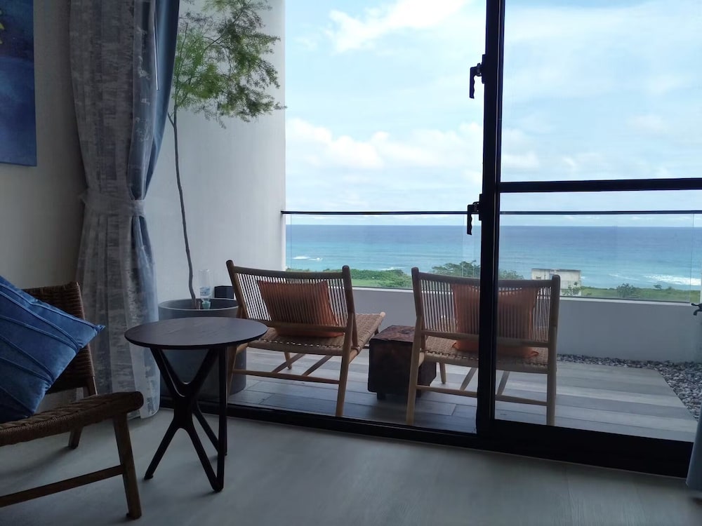 Family Quadruple Room, Multiple Beds, Non Smoking, Ocean View photo 2