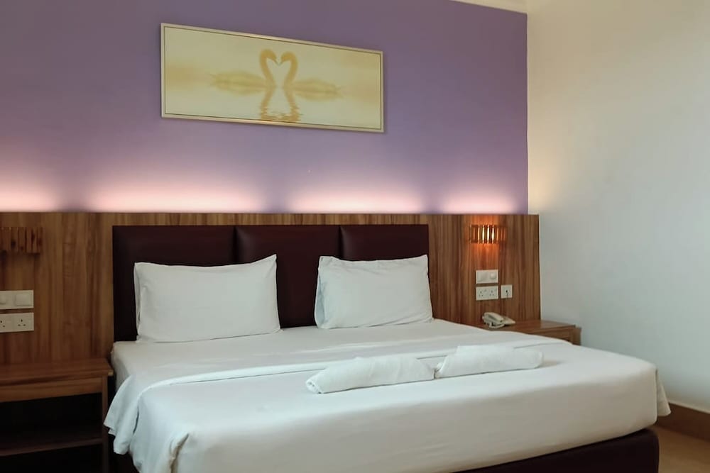 Deluxe Room, 1 King Bed