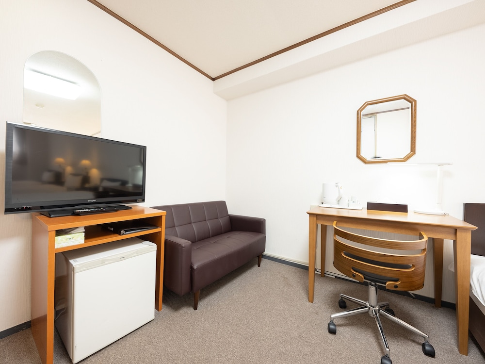 Triple Room, Smoking photo 3