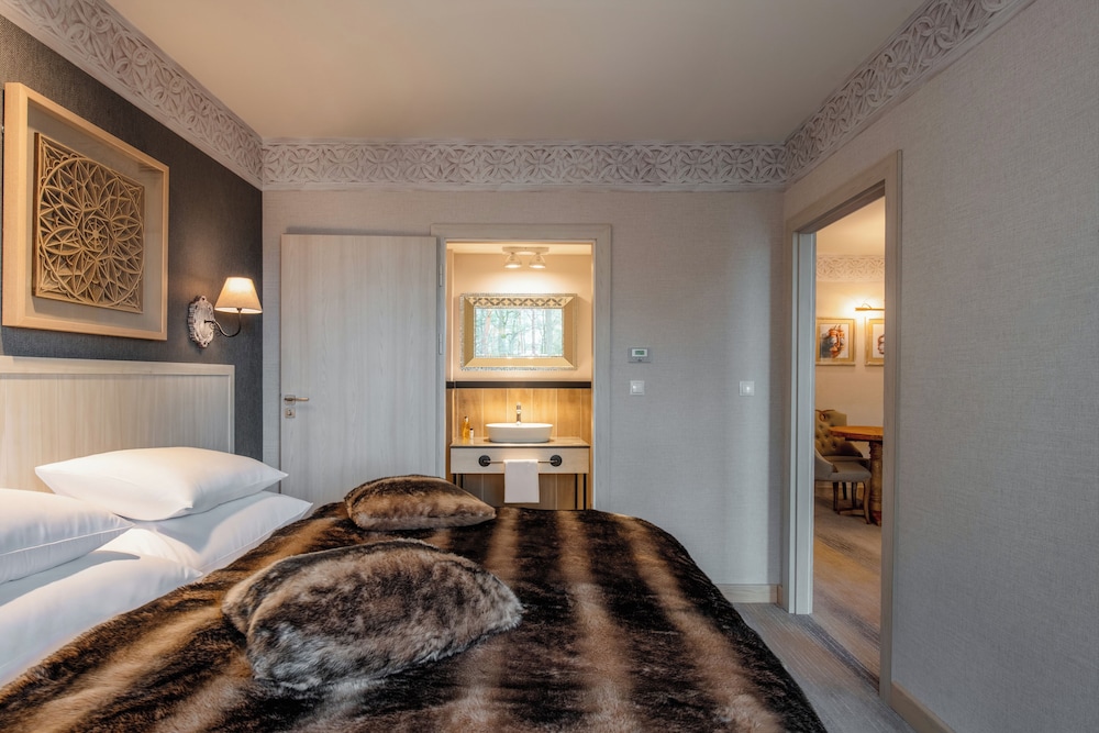 GRAND LAGO FAMILY SUITE
