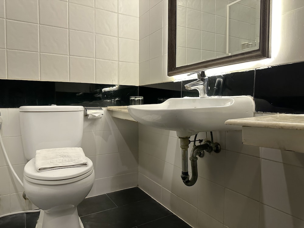 Executive Room - Photo 2