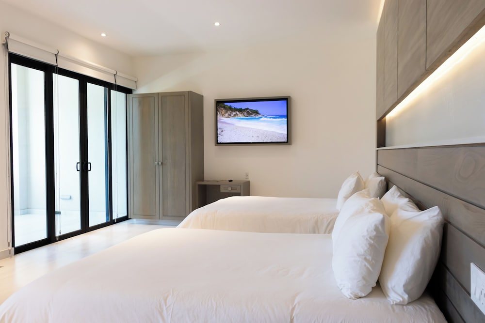Superior Double Room, 2 Queen Beds