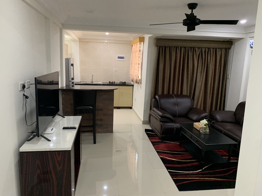 Superior Studio Suite photo 3