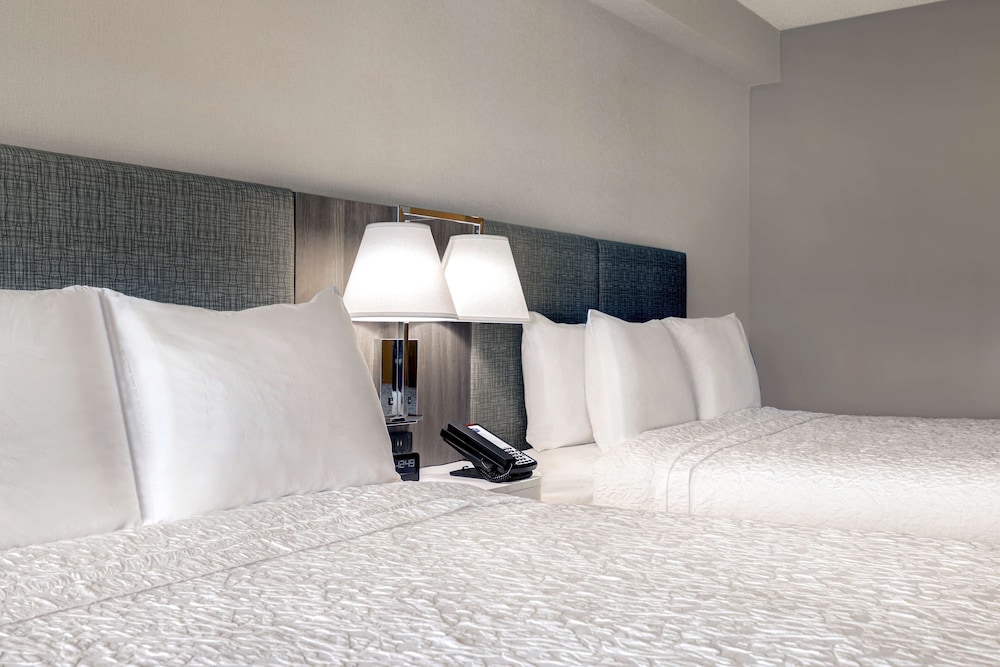 Studio, 2 Queen Beds, Accessible, Bathtub (Mobility & Hearing) - Photo 4