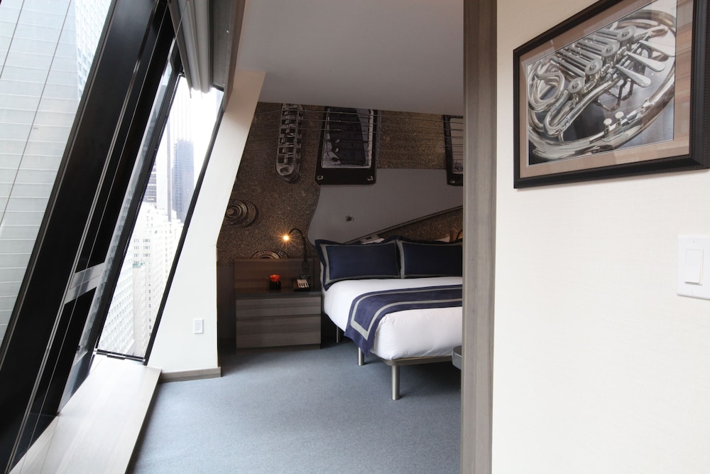 Superior Suite, 1 Queen Bed