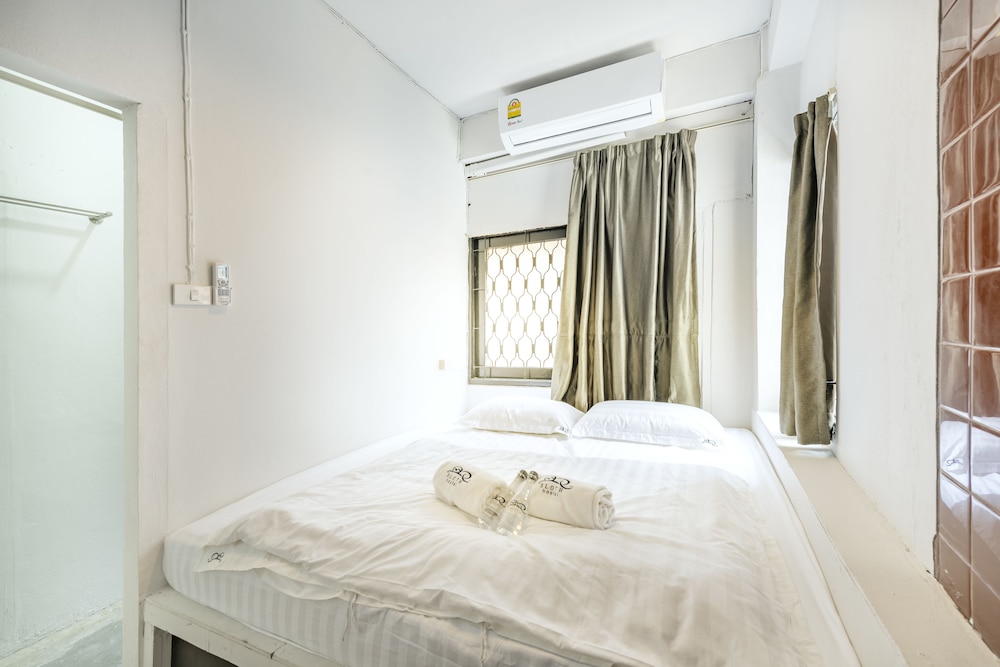 Deluxe Double Room, 1 Queen Bed photo 1