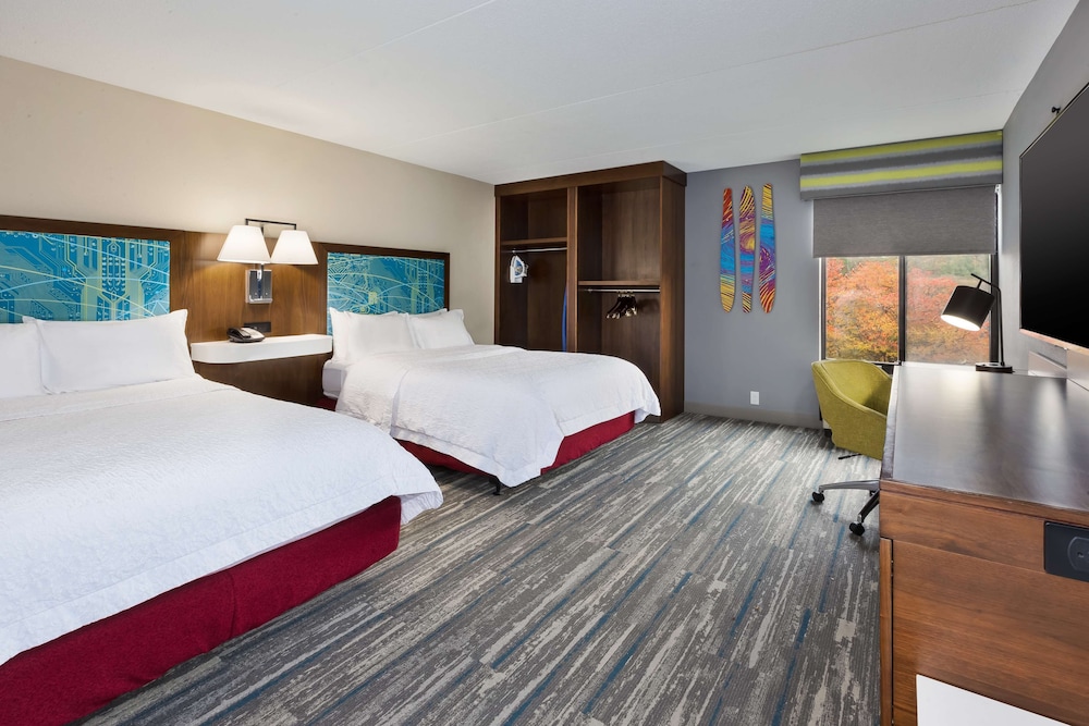 Room, 2 Double Beds, Accessible, Bathtub - Photo 3