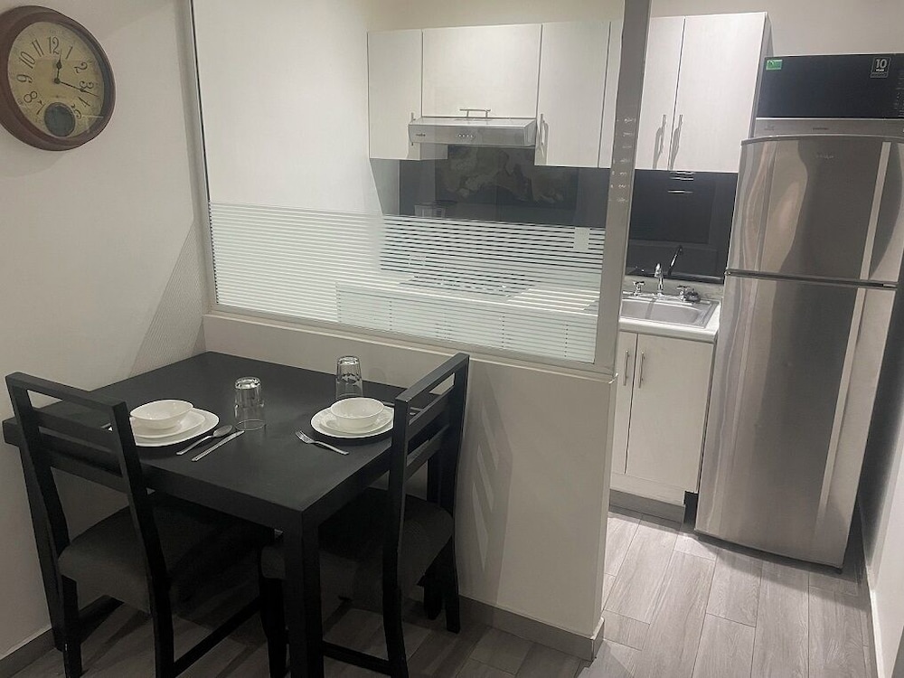 Deluxe Suite, 1 Bedroom - Photo 4