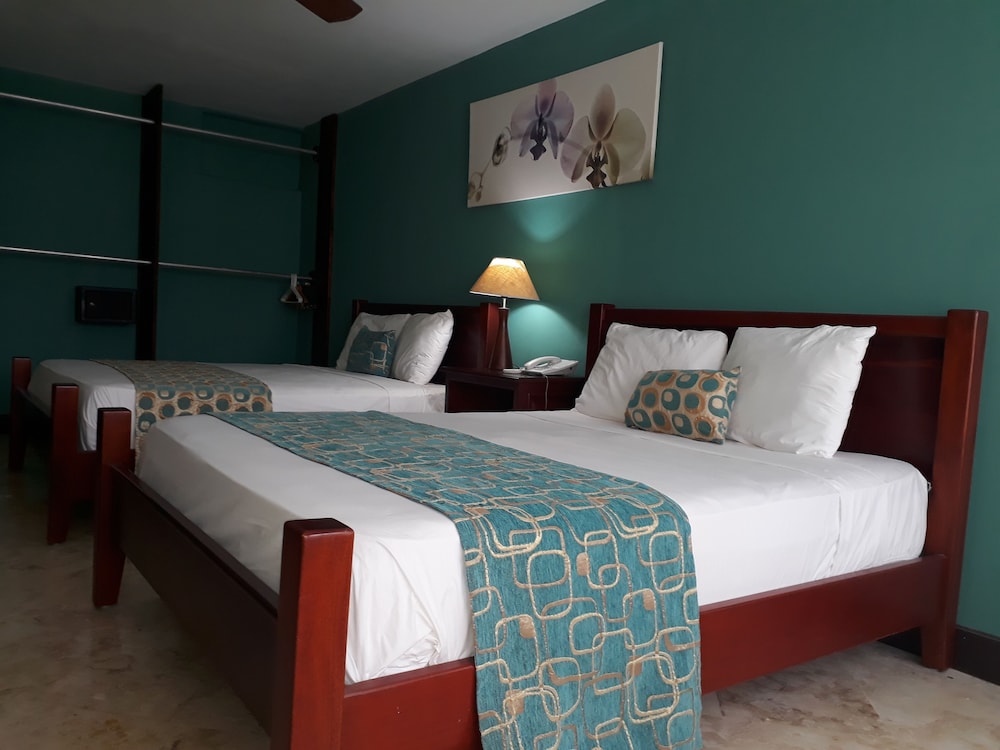 Deluxe Room, 1 Double Bed, Pool View - Photo 3