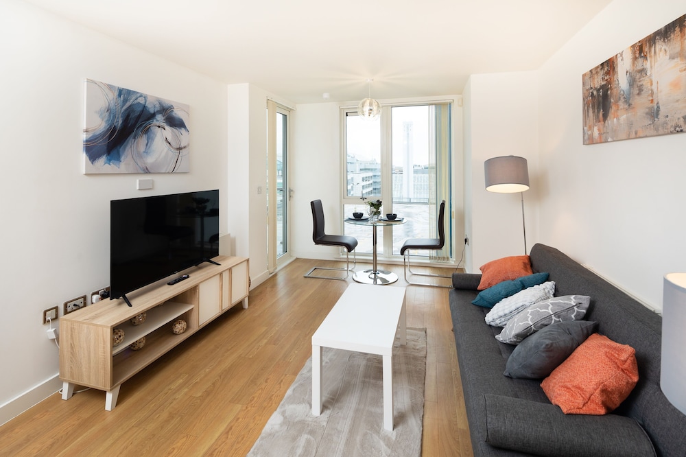City Apartment, 1 Bedroom, City View photo 1