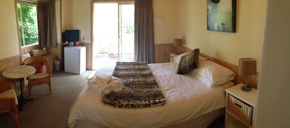 Standard Room, Non Smoking, Balcony, Weekday Special Sun-Thur (Room Only) photo 1