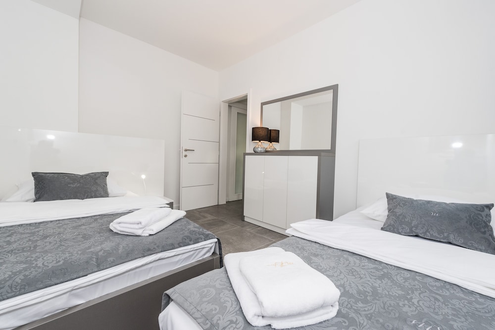 Deluxe Apartment, 2 Bedrooms, Sea View photo 1