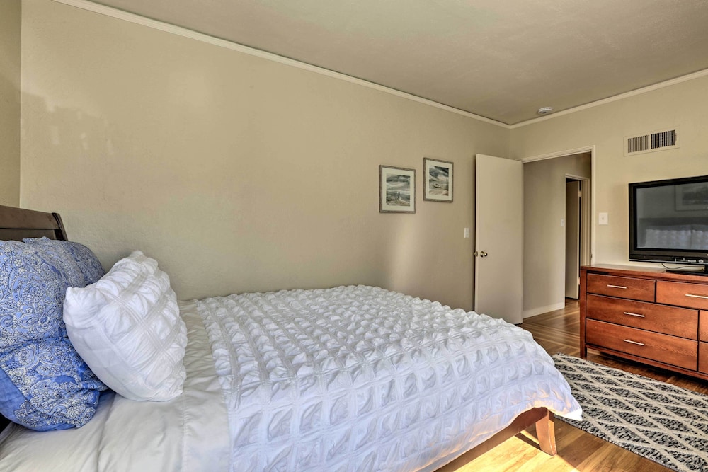 House (2 Bedrooms) photo 2