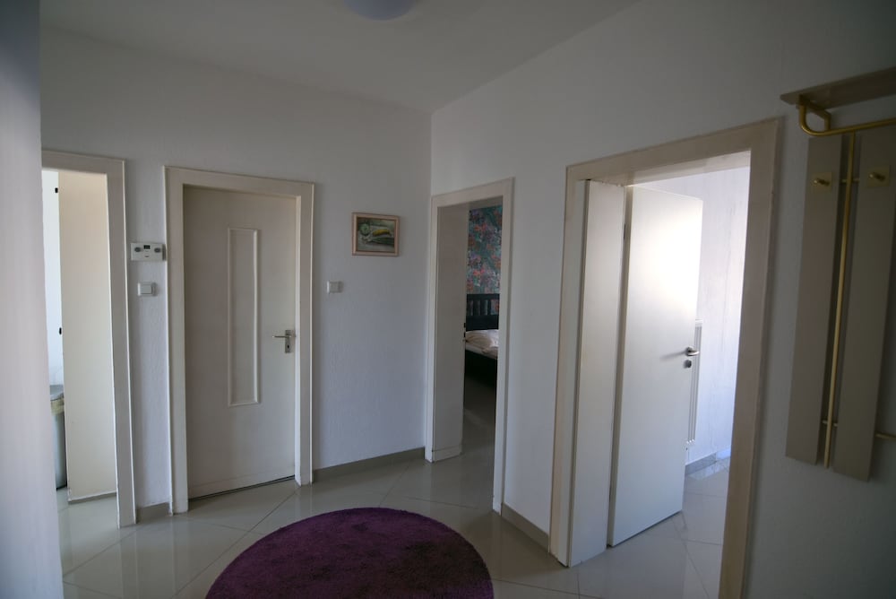 Shared Dormitory, Kitchen (6 Guests)