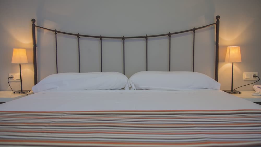 Double Room, 1 Double or 2 Twin Beds - Photo 14