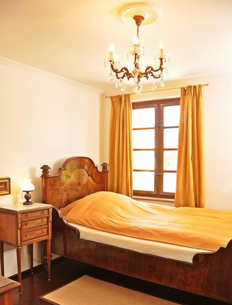 Single Room, Lake View