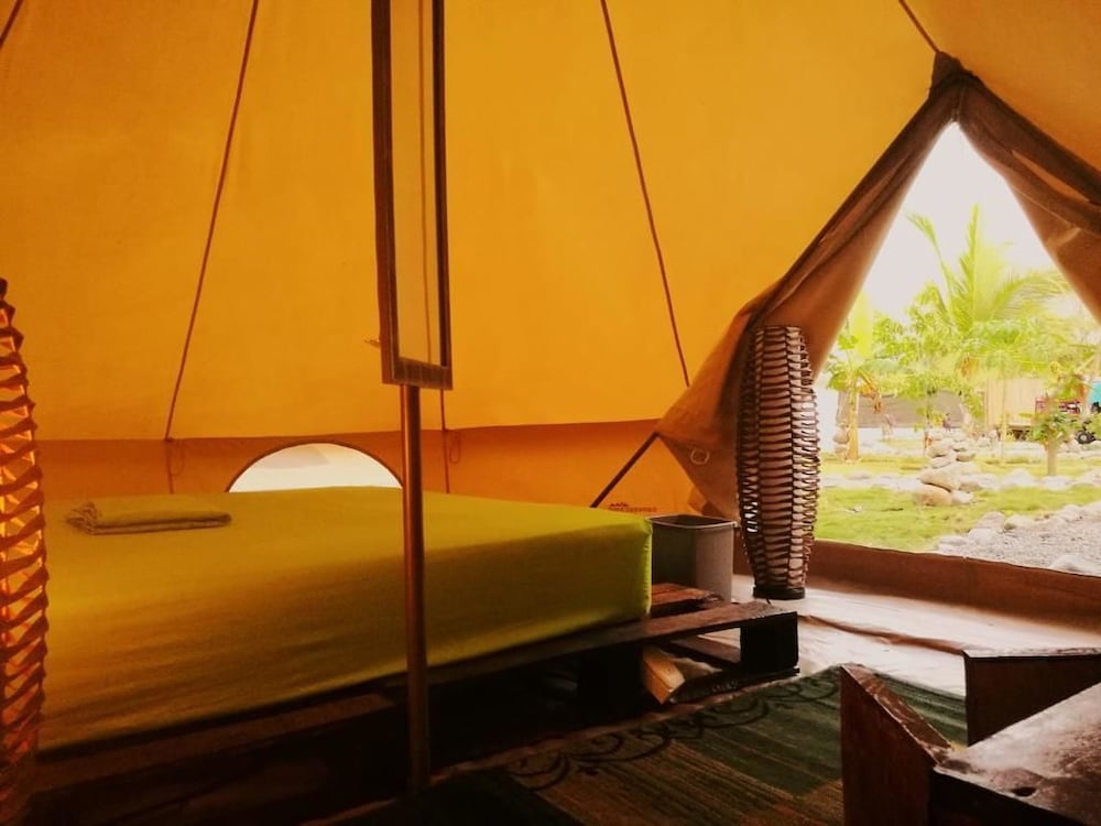 Comfort Tent, 1 Queen Bed, Garden View photo 1