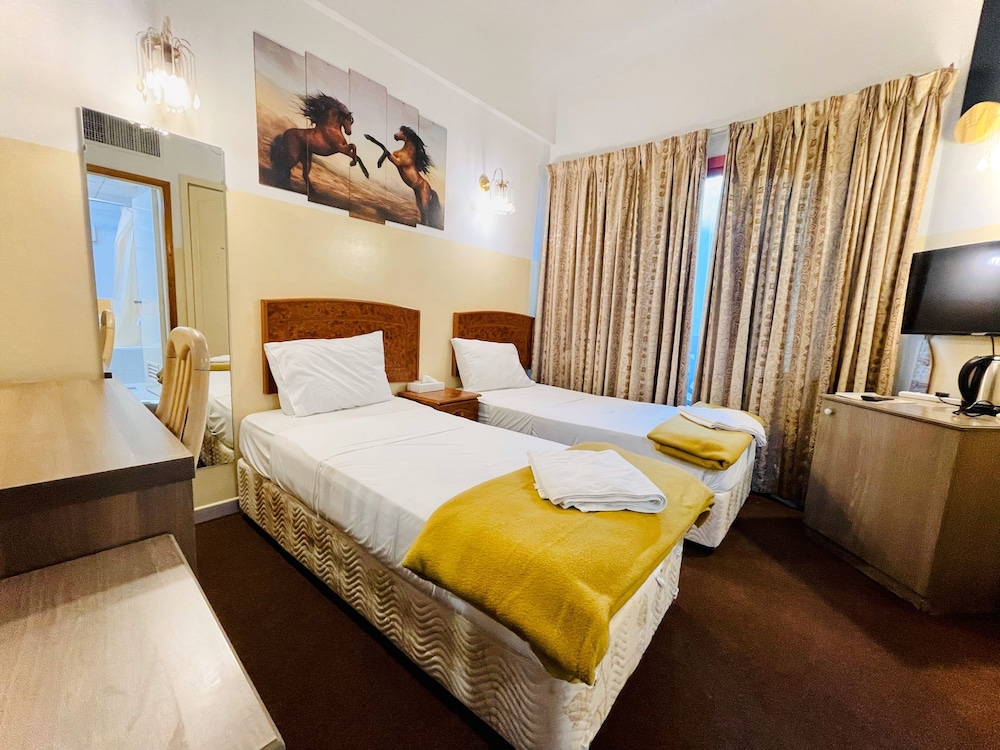 Standard Twin Room photo 1