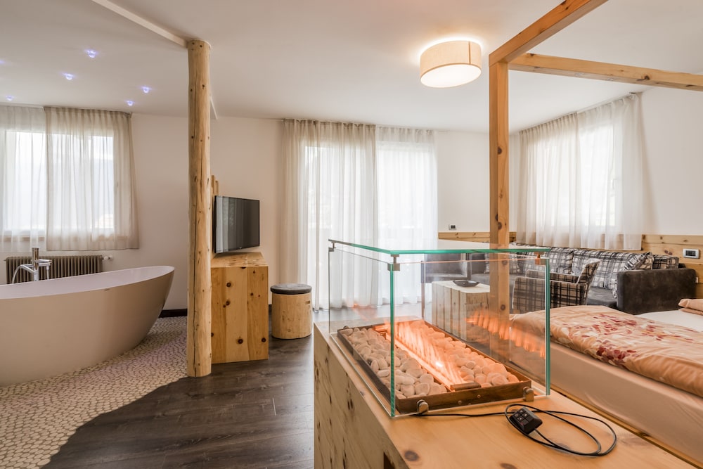 Deluxe Double Room, Sauna, Mountain View