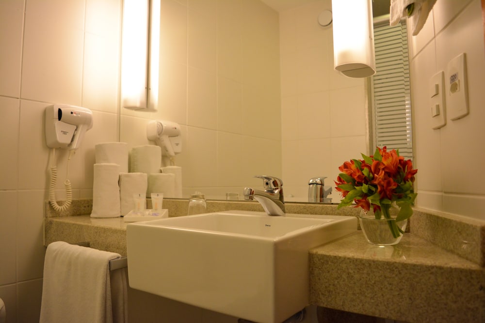 Superior Apartment, 2 Twin Beds, Partial Sea View