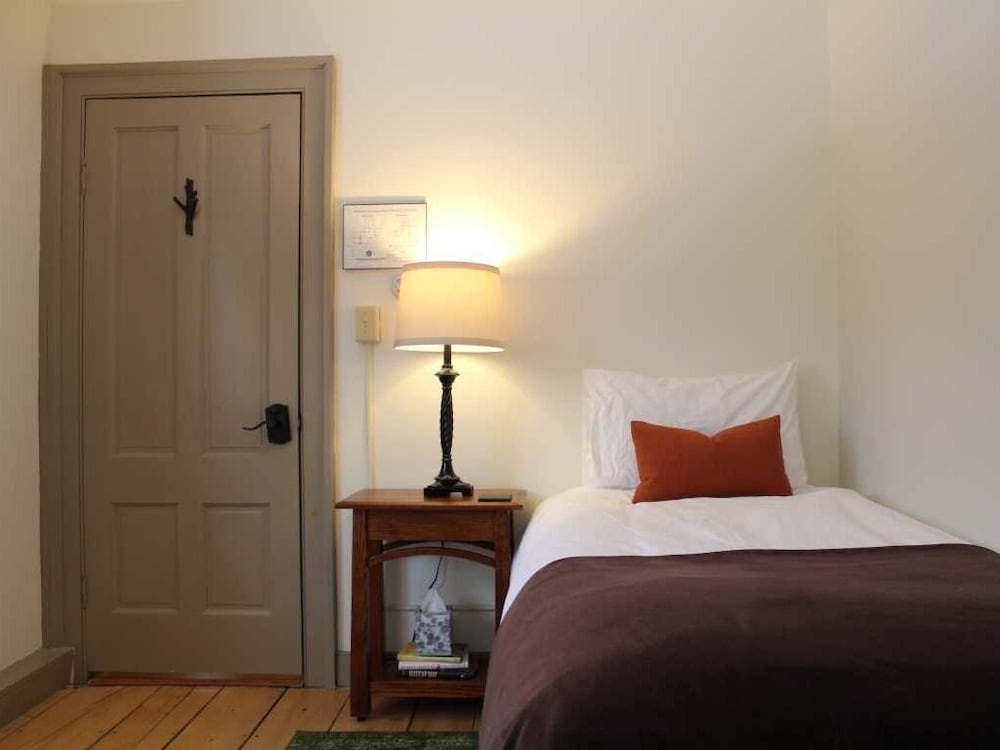 Suite, Ensuite (Forest Suite: 2 Room) photo 3