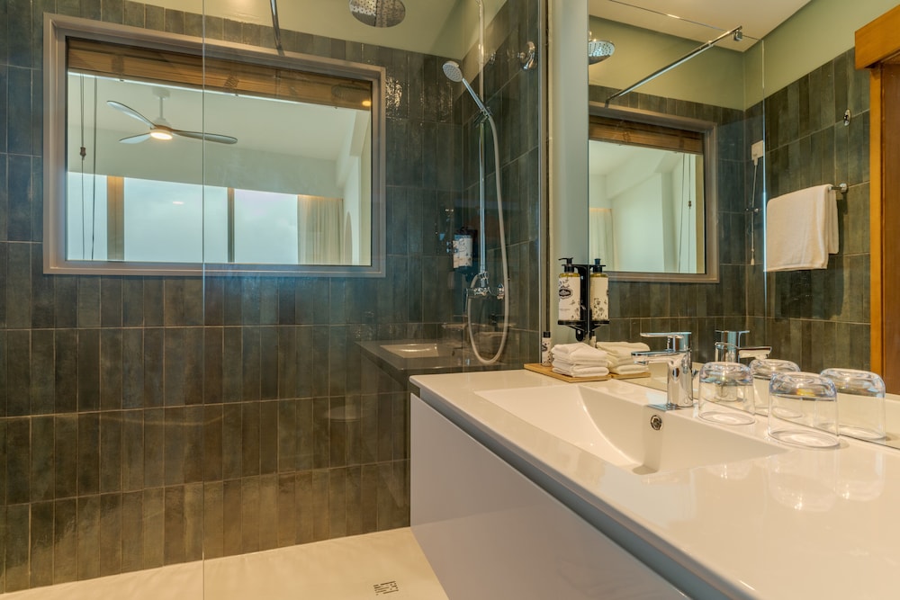 Double or Twin Room, Sea View (Extra Bed) - Photo 4